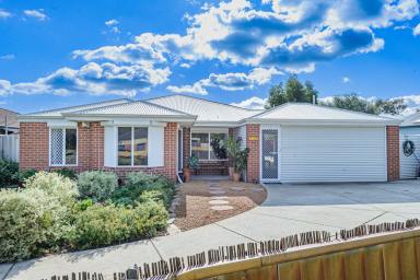 House For Sale - WA - Caversham - 6055 - Charming Caversham Gem Awaits You!  (Image 2)