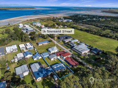 House For Sale - VIC - Port Welshpool - 3965 - FULLY RENOVATED BEACH HOME  (Image 2)