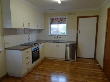 Unit Leased - NSW - Albury - 2640 - Comfortable Central Living  (Image 2)