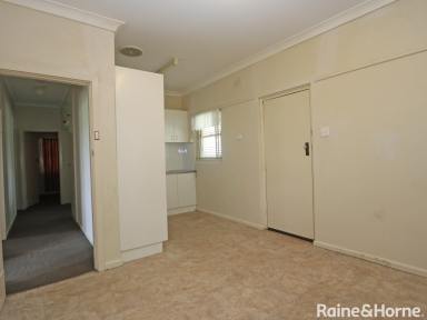 House Leased - NSW - Wagga Wagga - 2650 - Central Living  (Image 2)