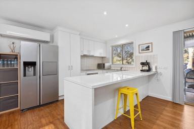Unit For Sale - VIC - Spring Gully - 3550 - Practical, Stylish Townhouse  (Image 2)
