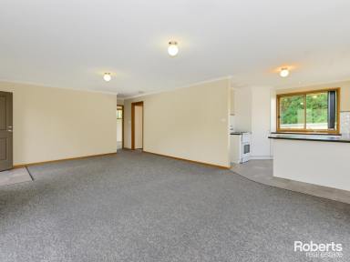 Unit For Sale - TAS - New Norfolk - 7140 - Charming Two Bedroom Brick Unit  (Image 2)