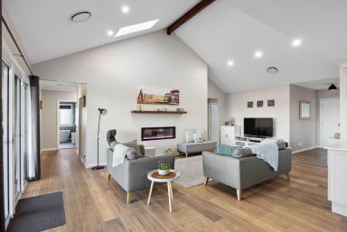 House Auction - NSW - Murrumbateman - 2582 - Multi-Generational Home in Sought-After Fairley  (Image 2)