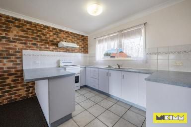 Block of Units For Sale - NSW - South Grafton - 2460 - SET OF 4 BRICK TOWNHOUSES  (Image 2)