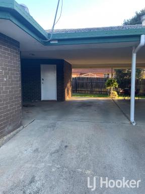 Unit For Lease - NSW - Inverell - 2360 - Tidy Unit on Ross Hill  (Image 2)