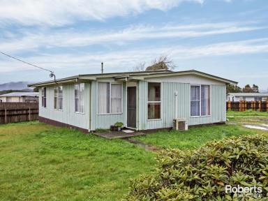 House Leased - TAS - Zeehan - 7469 - 3 Bedroom Home in Zeehan  (Image 2)