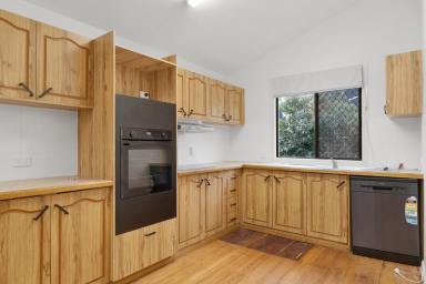 House For Lease - QLD - Newtown - 4350 - Updated Home in a Perfect Location  (Image 2)