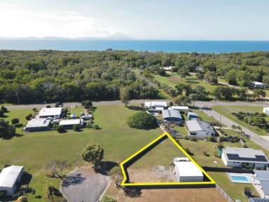 Residential Block Sold - QLD - Forrest Beach - 4850 - 897 SQ.M. BLOCK WITH RECENTLY ADDED SHED TOWARDS END OF COURT!  (Image 2)