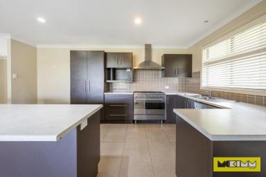 House Leased - NSW - Grafton - 2460 - EXECUTIVE HOME IN EXECUTIVE NEIGHBOURHOOD!  (Image 2)