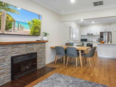 House For Lease - NSW - Moama - 2731 - Charming 3-Bedroom Brick Veneer  (Image 2)