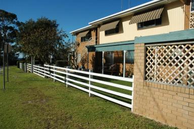 Unit For Lease - NSW - Surf Beach - 2536 - Cozy 2-Bedroom Unit Near the Beach in Surf Beach  (Image 2)