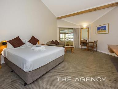 Serviced Apartment Sold - WA - Broadwater - 6280 - Beachside Investment Opportunity!  (Image 2)