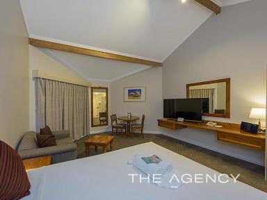 Serviced Apartment Sold - WA - Broadwater - 6280 - Beachside Investment Opportunity!  (Image 2)
