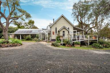 Acreage/Semi-rural For Sale - QLD - Milford - 4310 - Historic rural property with horse paddocks and guest cabins  (Image 2)