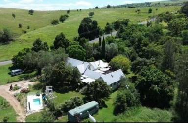 Acreage/Semi-rural For Sale - QLD - Milford - 4310 - Historic rural property with horse paddocks and guest cabins  (Image 2)