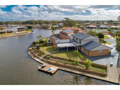 House Sold - NSW - Forster - 2428 - WHEN BIGGER IS BETTER, WATERFRONT AT FORSTER KEYS  (Image 2)