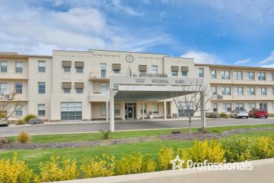 Apartment Leased - VIC - Mildura - 3500 - Top Floor Fully Furnished Apartment with a Balcony  (Image 2)