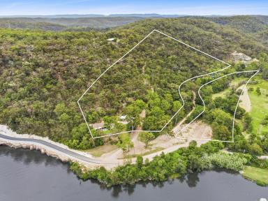 House For Sale - NSW - Lower Portland - 2756 - Irreplaceable Riverfront Retreat & 25 Acres I Motivated Sellers!  (Image 2)