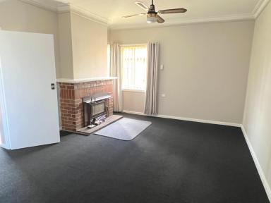 House For Lease - NSW - Goulburn - 2580 - COSY 2 BEDROOM HOME - DOUBLE GARAGE  (Image 2)