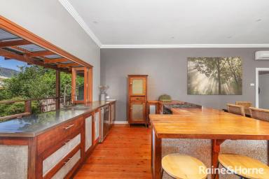House For Lease - NSW - Kangaroo Valley - 2577 - Charming Cottage!  (Image 2)