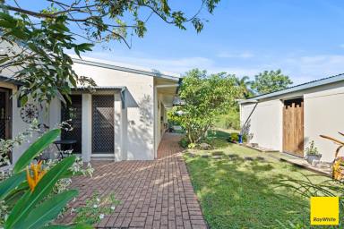 House For Sale - QLD - Yorkeys Knob - 4878 - Large Family Home within a Seaside Suburb  (Image 2)
