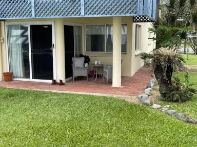 Unit For Sale - QLD - Dolphin Heads - 4740 - LOVE THE BEACHFRONT LIFESTYLE  (Image 2)