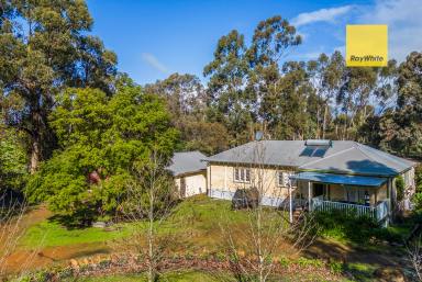 House For Sale - WA - Nannup - 6275 - 4.94 ACRES OF COUNTRY LIVING  (Image 2)