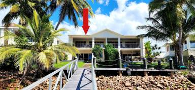 Unit For Sale - QLD - Cardwell - 4849 - Luxury 4 bedroom waterfront townhouse with 12m marina berth  (Image 2)