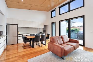 Unit Leased - VIC - Horsham - 3400 - Furnished Stylish and Modern 2-Bedroom Unit.  (Image 2)