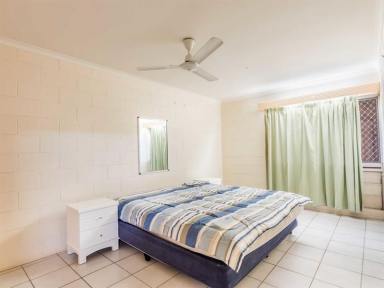 Unit For Lease - QLD - Manunda - 4870 - 1 Bedroom Unit with Pool in Complex to Keep Cool During Summer!  (Image 2)