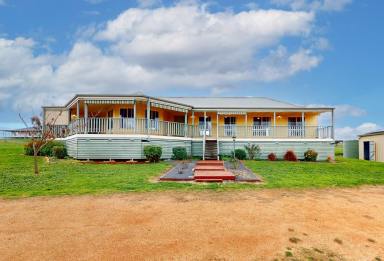 House Sold - NSW - Merriwa - 2329 - What a View!  (Image 2)