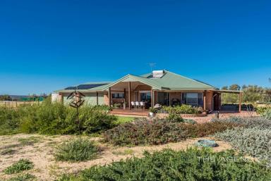 House For Sale - WA - Kalbarri - 6536 - Introducing 149 Stiles Rd, KALBARRI  (Image 2)