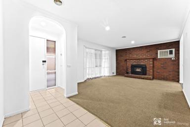 House Auction - VIC - Cranbourne North - 3977 - DON'T MISS OUT ON THIS ONE!!

Auction 10:00am, Saturday 10th August 2024 
(unless sold prior)  (Image 2)