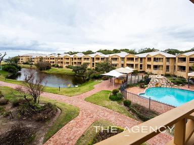 Apartment For Sale - WA - Broadwater - 6280 - Seaside Serenity Awaits! Motivated Owner - 3 Bedroom, 3 Bathroom Serviced Apartment  (Image 2)