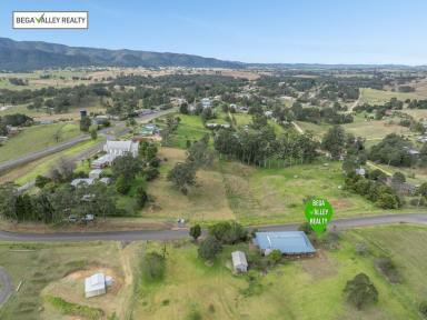 Acreage/Semi-rural For Sale - NSW - Bemboka - 2550 - GORGEOUS HOME WITH A MOUNTAIN BACKDROP  (Image 2)
