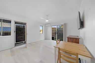 Unit For Sale - QLD - Southside - 4570 - Prime Living for Over 55's  (Image 2)