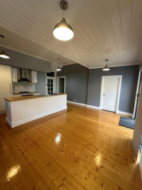 House For Lease - VIC - Hamilton - 3300 - Beautifully Renovated Home  (Image 2)