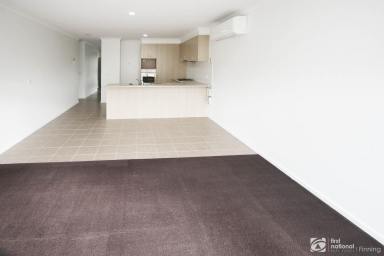 House For Lease - VIC - Cranbourne - 3977 - Well presented 3 bedroom home  (Image 2)