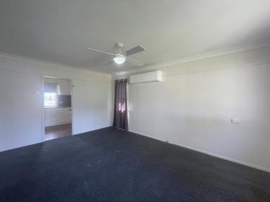 House For Sale - NSW - Gundagai - 2722 - First Home Buyers & Investors  (Image 2)