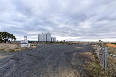 Commercial Farming Expressions of Interest - VIC - Warracknabeal - 3393 - GRAIN PACKING FACILITY - WARRACKNABEAL  (Image 2)