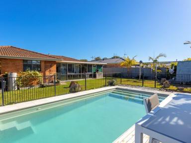 House Sold - NSW - Old Bar - 2430 - CENTRALLY LOCATED HOME WITH A POOL  (Image 2)