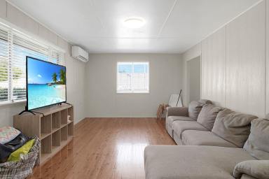 House For Lease - QLD - Mount Lofty - 4350 - Cozy Family Home in Convenient Location!  (Image 2)