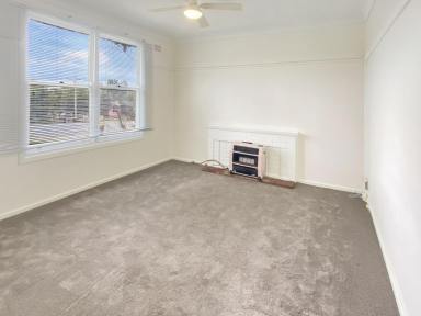 House Leased - NSW - Narrandera - 2700 - WELL-PRESENTED TWO BEDROOM HOME IN NARRANDERA  (Image 2)