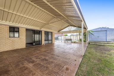 House For Sale - WA - Greenfields - 6210 - GREAT LOCATION WITH A POOL  (Image 2)
