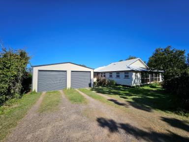 Farmlet For Sale - QLD - Plainby - 4355 - 50 Acres of quality black soil , 2 homes, sheds, one bore.  (Image 2)