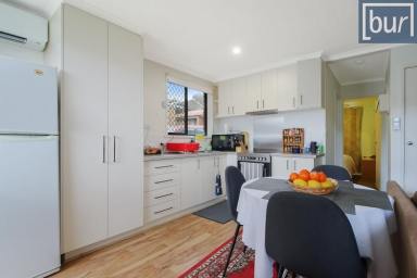 Unit For Sale - NSW - West Albury - 2640 - Affordable Two-Bedroom Unit in West Albury  (Image 2)