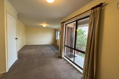 Unit For Lease - NSW - North Batemans Bay - 2536 - CUTE & COZY  (Image 2)