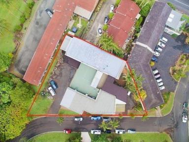 Block of Units For Sale - NSW - Goonellabah - 2480 - Four bedroom apartment style residence with an income from attached Commercial tenants  (Image 2)