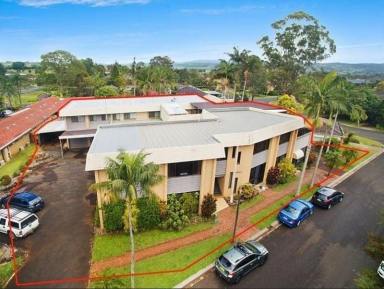 Block of Units For Sale - NSW - Goonellabah - 2480 - Four bedroom apartment style residence with an income from attached Commercial tenants  (Image 2)