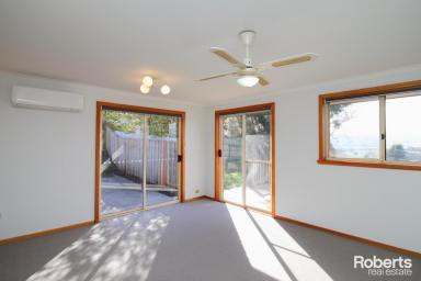 House Leased - TAS - Riverside - 7250 - Updated in riverside  (Image 2)